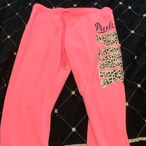 Pink Victoria’s Secret- Sweat pants💕